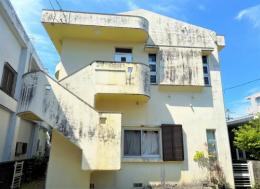 通勤・通学に便利な登野城、中古住宅